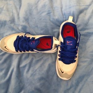 Men’s shoe very good condition.